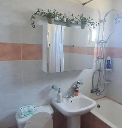 Apartament Stefaris Properties